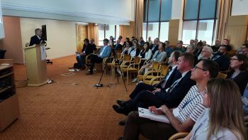 Markus Meier spricht bei der bei der 4. Baltic Earth Konferenz in Jastarnia, Polen.