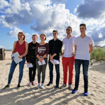 Bild, das Birgit, Caro, Franka, Mark, Jakob und Max zeigt