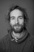 Here should appear a photograph of Sir Robin